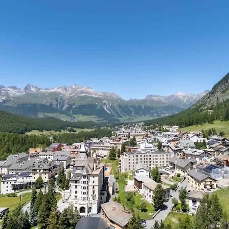 Magnificent Near Sankt Moritz Apartment