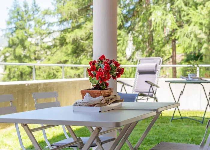 Magnificent Near Sankt Moritz Apartamento Pontresina