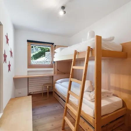 Magnificent Near Sankt Moritz * 蓬特雷西纳