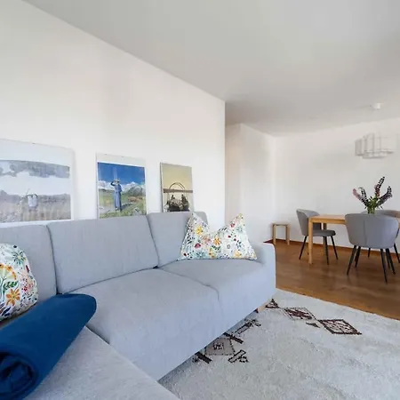 公寓 Magnificent Near Sankt Moritz